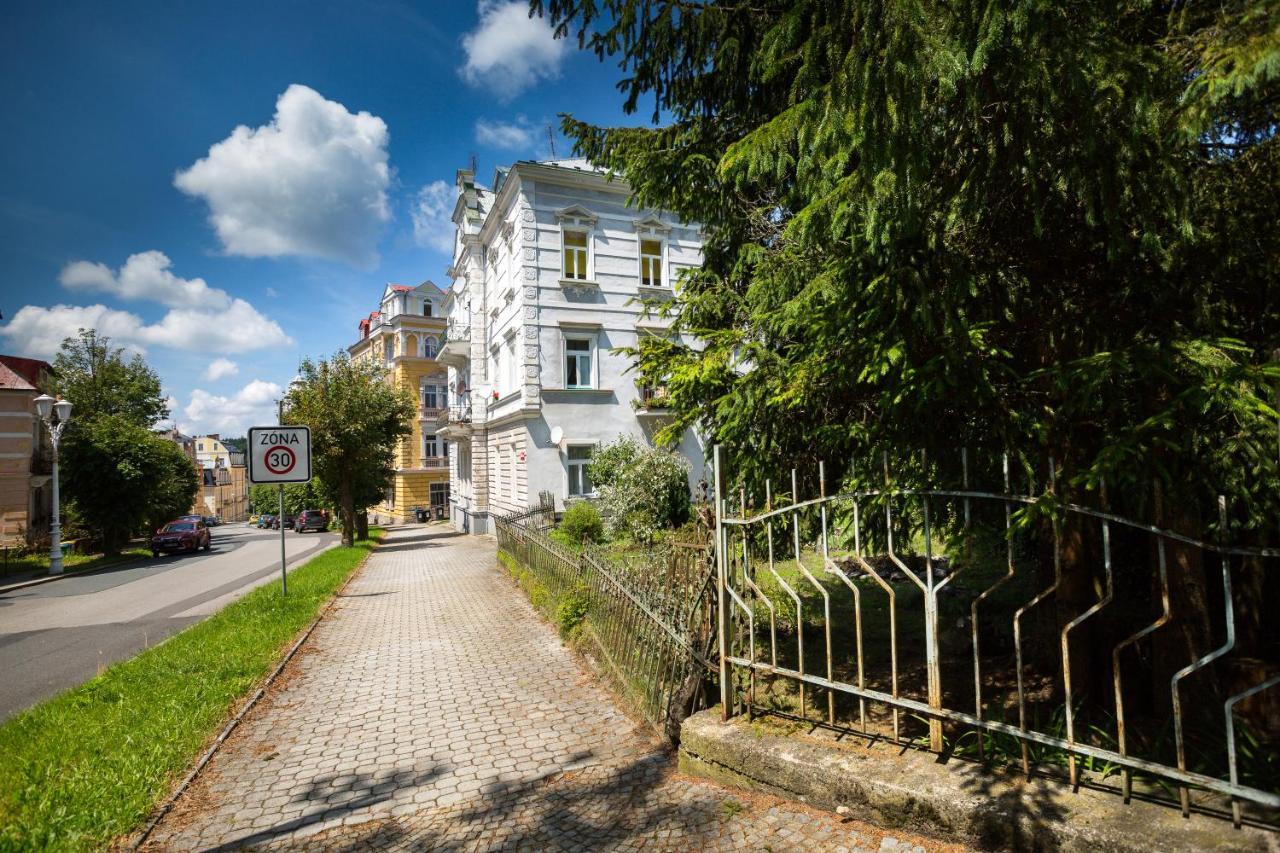 Apartman Karlovarska Mariańskie Łaźnie Zewnętrze zdjęcie